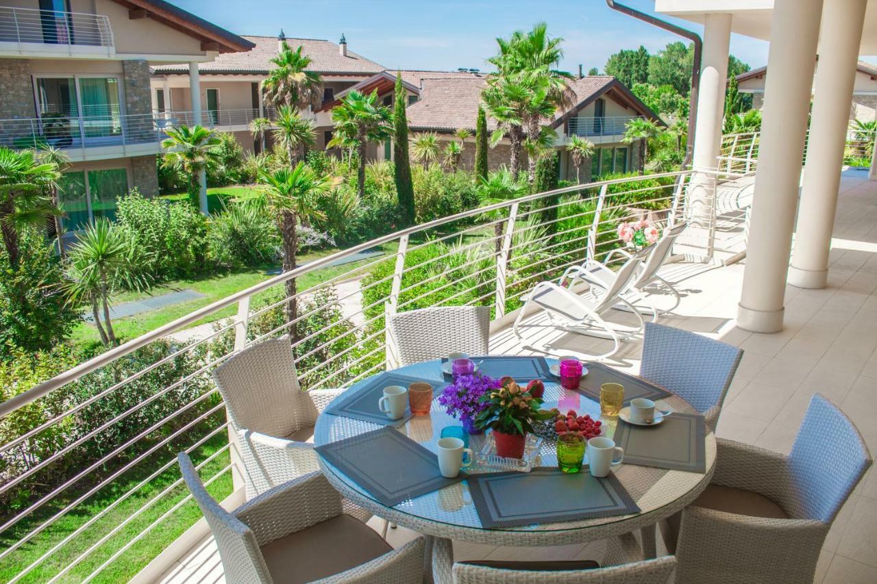 Sky Fort Garda View Сирмионе Экстерьер фото